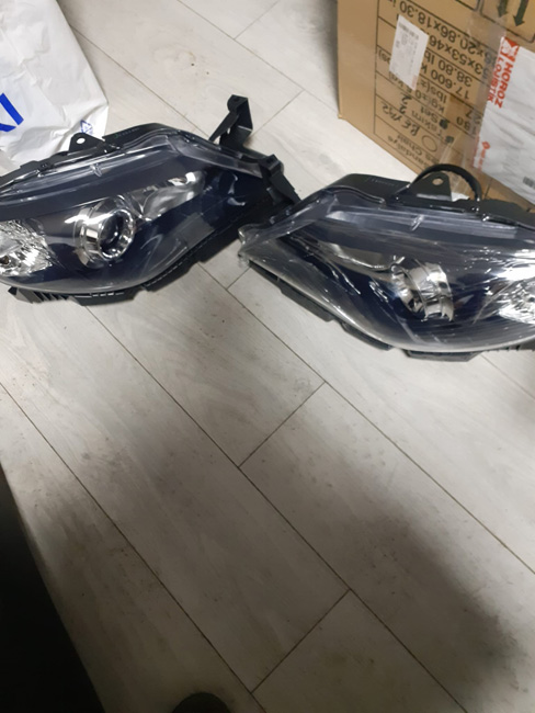 İX3 ÇIKMA PARÇA SAG - SOL FAR .JPG